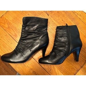 Womens BROWNS COUTURE Black Leather Zip Up Ankle Boots Size 8.5 NWOB